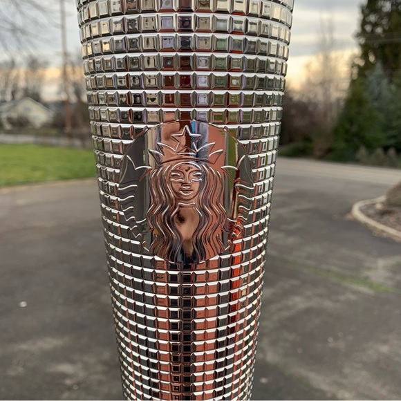 Starbucks 24oz cup silver - Picture 4 of 4